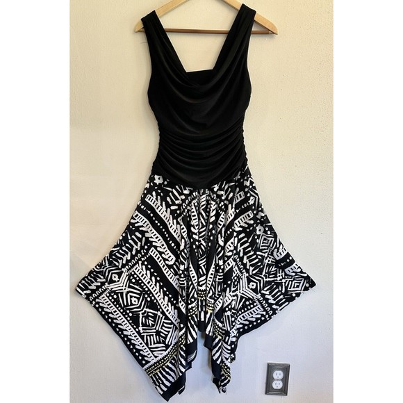 R&M‎ Richards Asymmetrical Dress Size 6 Geometric Aztec Sleeveless Black/White - Picture 1 of 10